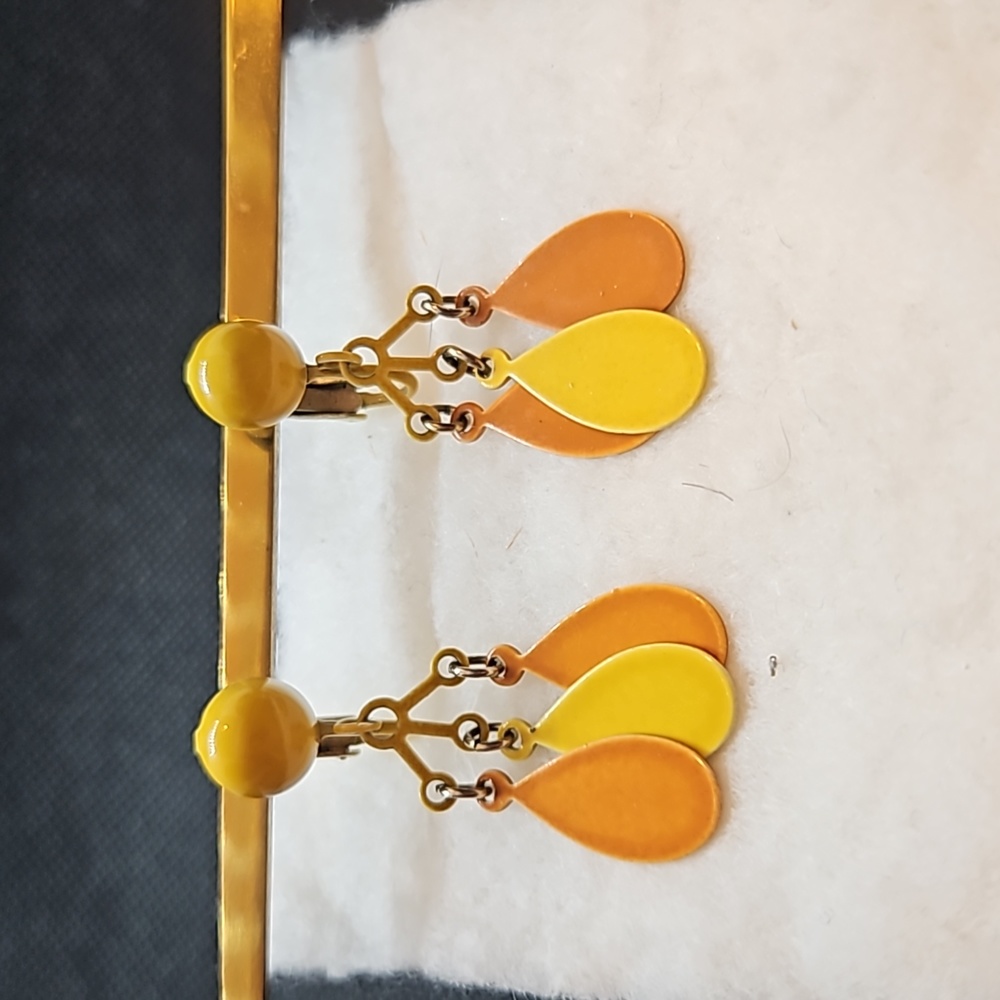Vintage citrus colored dangle earrings